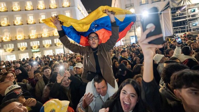 Venezolanos en España: «felices» de ver a Maduro entre rejas «al precio que sea»