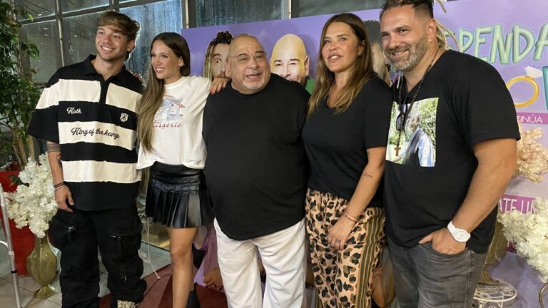 Roly Serrano emociona en Suspendan la boda y recibe una ovación inolvidable