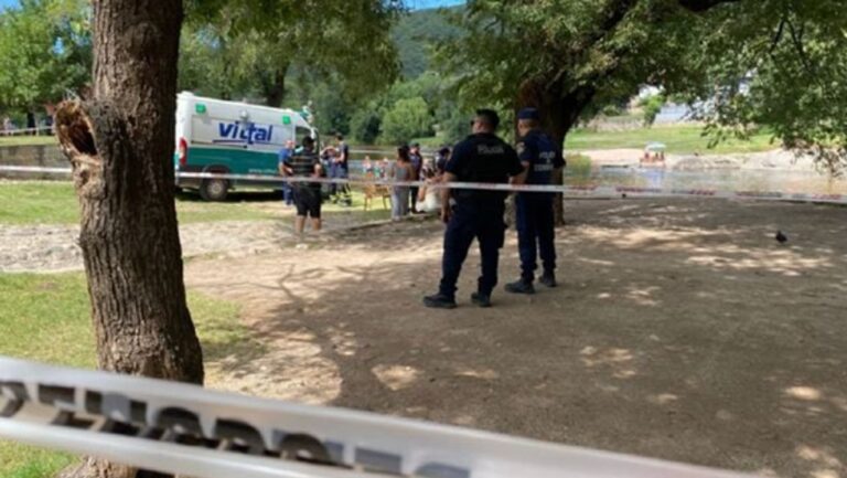 Un turista se descompensó y murió en un balneario de Villa Carlos Paz