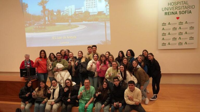 El hospital Reina Sofía de Córdoba retoma su programa de visitas escolares en el que participarán 18 centros de la provincia
