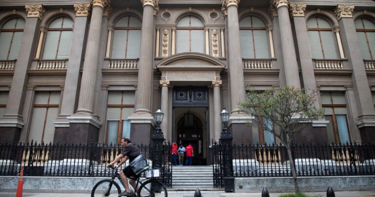 El Central ya compró casi US$ 700 millones para las reservas pero el riesgo país no lo registra