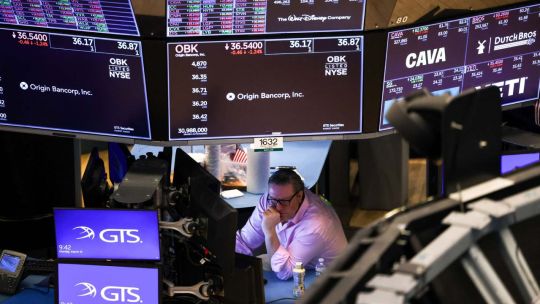 Wall Street abre con leve suba luego de que Trump admitiera en Davos la intención de comprar Groenlandia