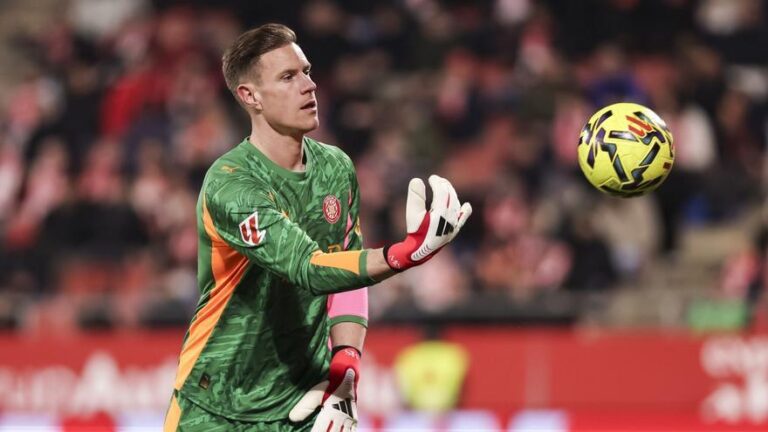 El debut de Ter Stegen en Girona: más trabajo con los pies y una rodilla milagrosa en la última jugada