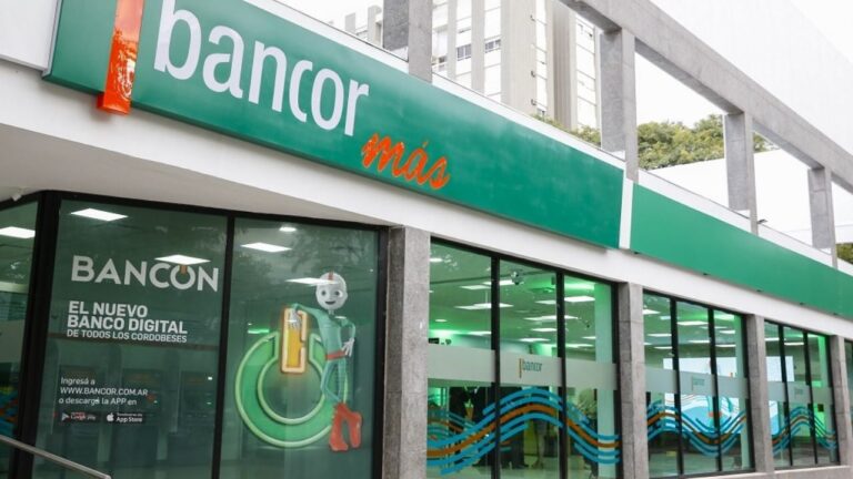 Los jubilados provinciales cobraron febrero con aumento y la mínima llegó a $800 mil