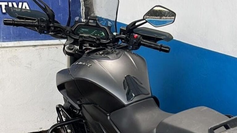 Encontraron en barrio Colinas una costosa moto tirada en un baldío