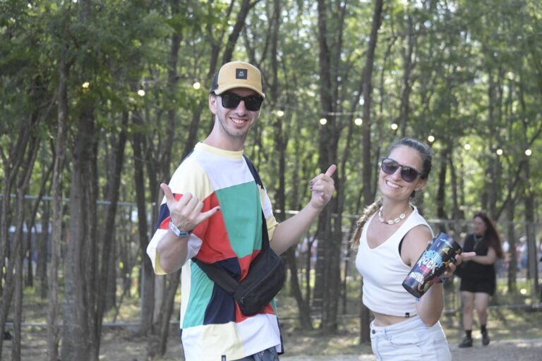 La UNC en el Cosquín Rock: «Voz del Bosque» propone un diálogo profundo entre arte y naturaleza