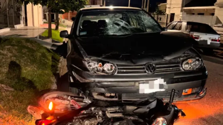 Murió un motociclista en Río Cuarto: las tres ocupantes del auto dieron positivo en alcoholemia