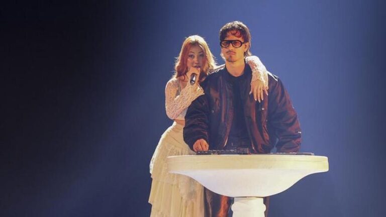 Tony Grox & LUCYCALYS, ganadores del Benidorm Fest 2026 con su canción ‘T amaré’
