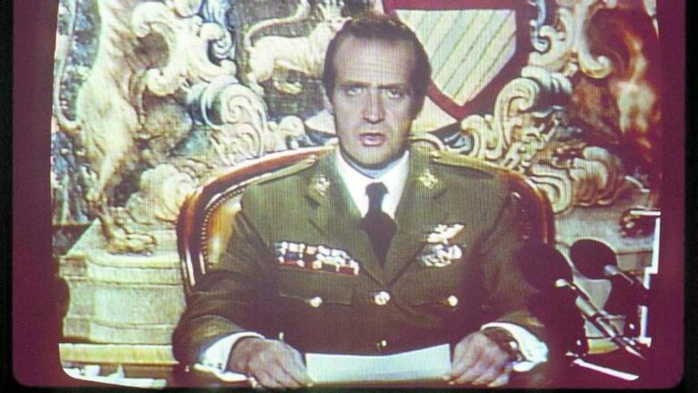 Juan Carlos I prohibió al general Armada acudir a Zarzuela y los golpistas creyeron que era un fallo «dejar al Borbón libre»