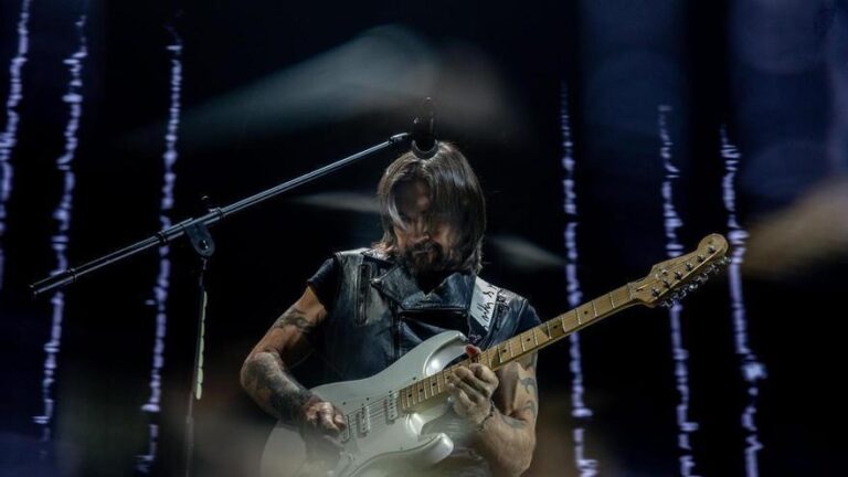El imperio latino de Juanes saca las garras en Madrid: un soplo fresquísimo de vida en tiempos convulsos