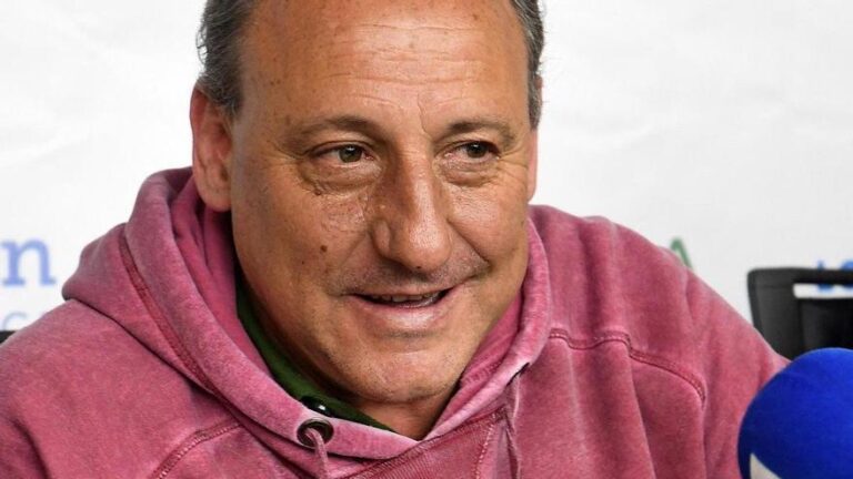 Fermín Cacho, ingresado tras recuperarse de un desvanecimiento