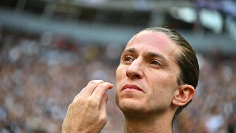 Filipe Luis es despedido por el Flamengo tras negociar en secreto con el Chelsea: «Me voy con la conciencia tranquila»