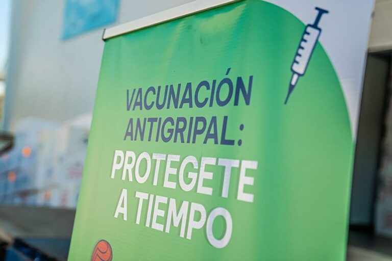 Inició la campaña de vacunación antigripal en Córdoba