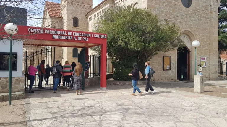 Padres reclaman medidas al Colegio Parroquial por denuncias de abuso