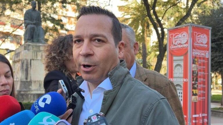 Vox afirma que la predisposición es total: «El acuerdo en Extremadura está cada día más cerca»