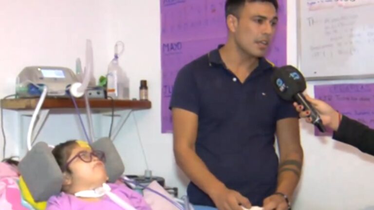 Familia cordobesa con hija electrodependiente en su hogar