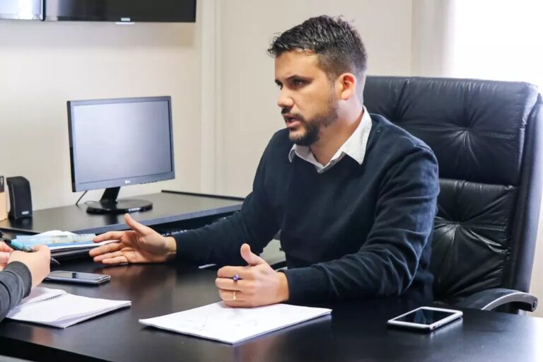 Marcos Torres Lima, ministro de Desarrollo Social de Córdoba e intendente de Alta Gracia, durante una entrevista.