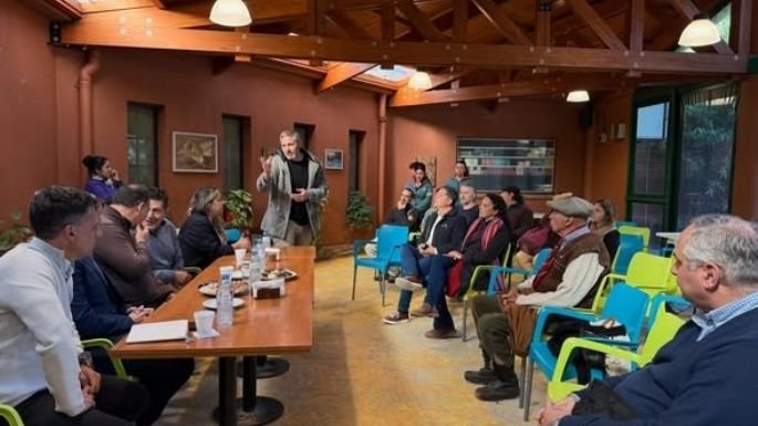 Reunión de trabajo en Villa Giardino para revalorizar el Camino de los Artesanos