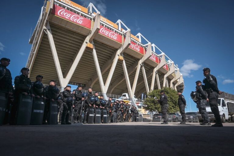 Estadio Mario Alberto Kempes de Córdoba durante un operativo de seguridad policial