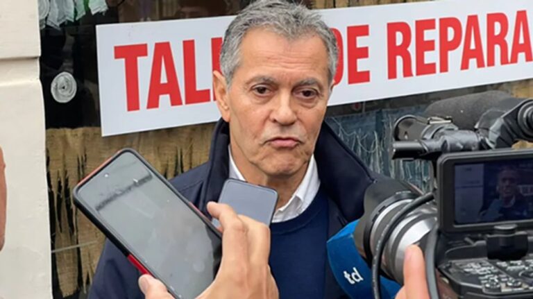 Fiscal Raúl Garzón en conferencia de prensa en Tribunales II