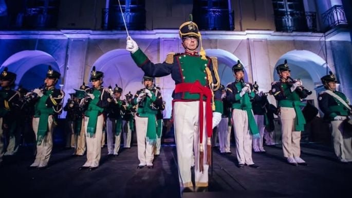 Cabildo de Córdoba durante ceremonia de Cambio de Guardia
