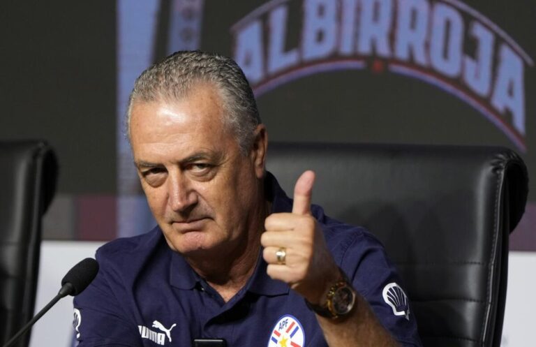 Futbolistas de Belgrano y Talleres convocados por Gustavo Alfaro para el Mundial con Paraguay