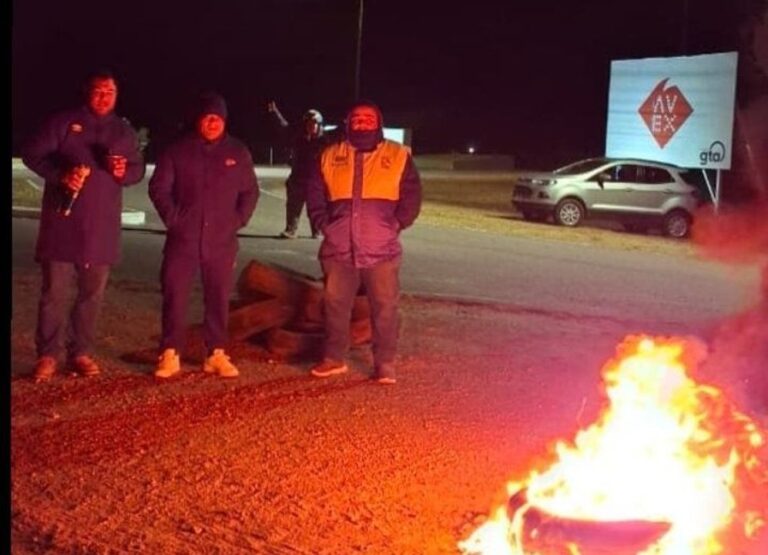 Trabajadores de AVEX en Río Cuarto en asamblea