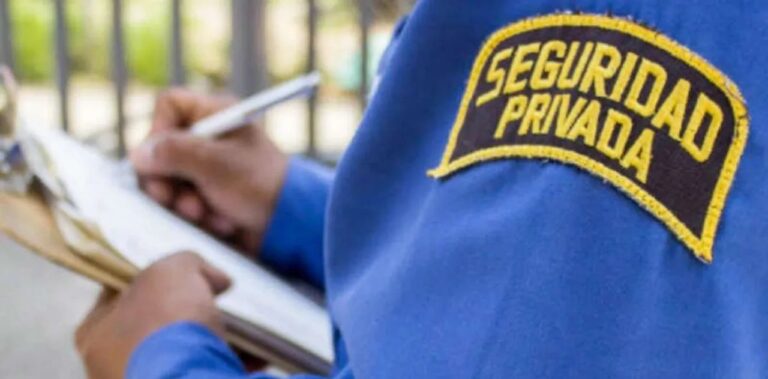 Trabajador de seguridad privada en Córdoba
