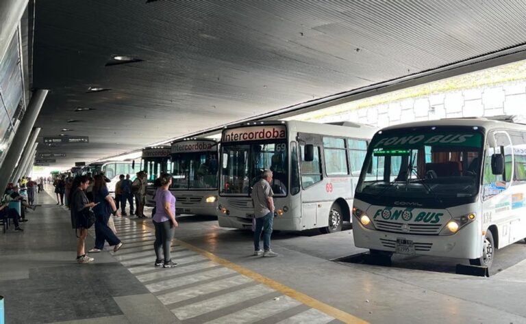 Colectivo del transporte interurbano en Córdoba