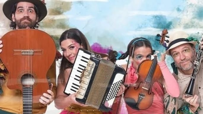 Taller de dinámicas musicales y teatrales de Vuelta Canela en Capilla del Monte