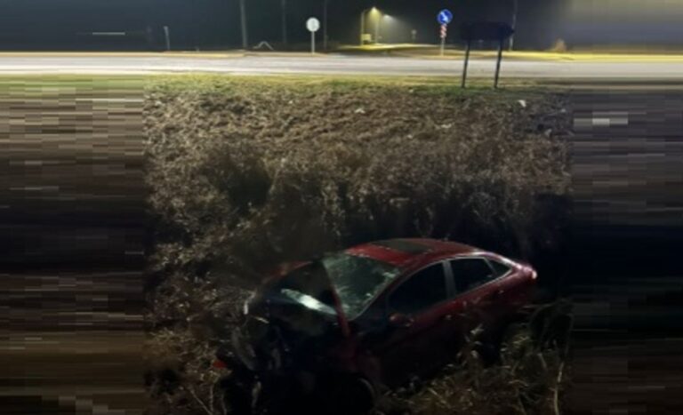 Vista de la intersección de la ruta provincial Nº 6 y la ruta E-68 en Inriville, lugar del accidente