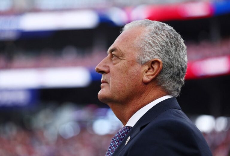 Gustavo Alfaro durante el partido entre Paraguay y Estados Unidos en el Mundial 2026