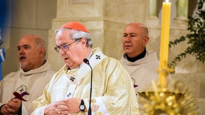 Arzobispo Ángel Rossi durante la celebración de Corpus Christi en el Santuario Eucarístico de La Falda