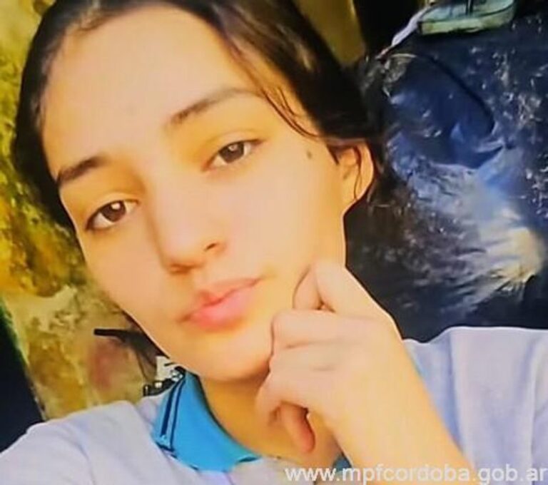 Fotografía de Alma Celeste Britos, adolescente desaparecida en Córdoba