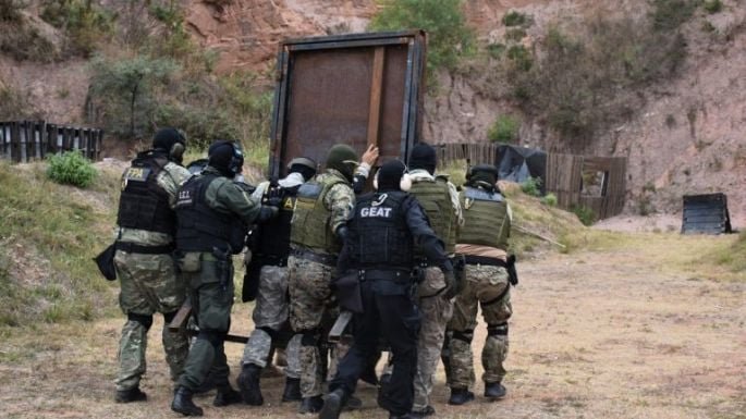Efectivos durante el acto de cierre del segundo Curso de Operador Táctico Brechero en Córdoba