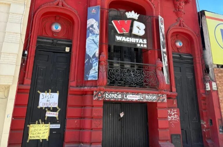 Exterior del bar Wachitas en Córdoba