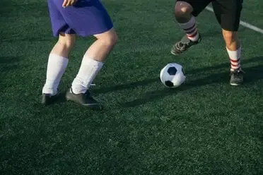 Cancha de fútbol en complejo deportivo de Córdoba