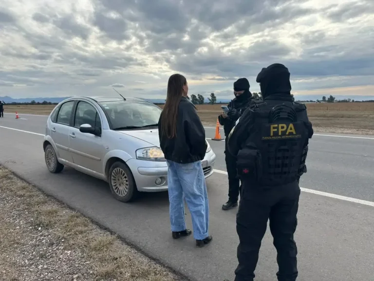 Operativo preventivo de la FPA en avenida Circunvalación de Córdoba