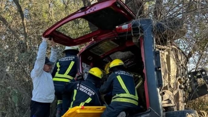 Vehículo siniestrado en zona de Tercera Usina, Calamuchita