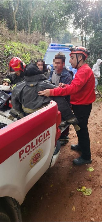 Vivienda destruida por incendio en Unquillo, Córdoba