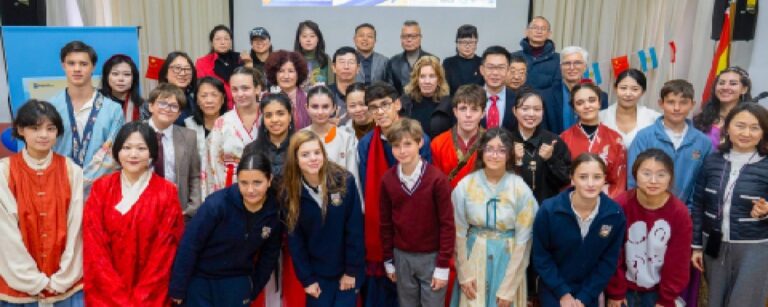 Estudiantes del Instituto Confucio UNC en el Concurso Puente Chino 2026