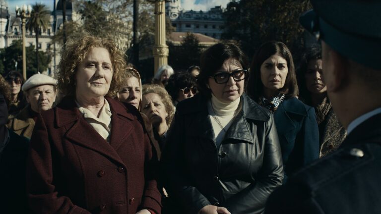 Primeras imágenes de Villaflor, película de Netflix dirigida por Santiago Mitre