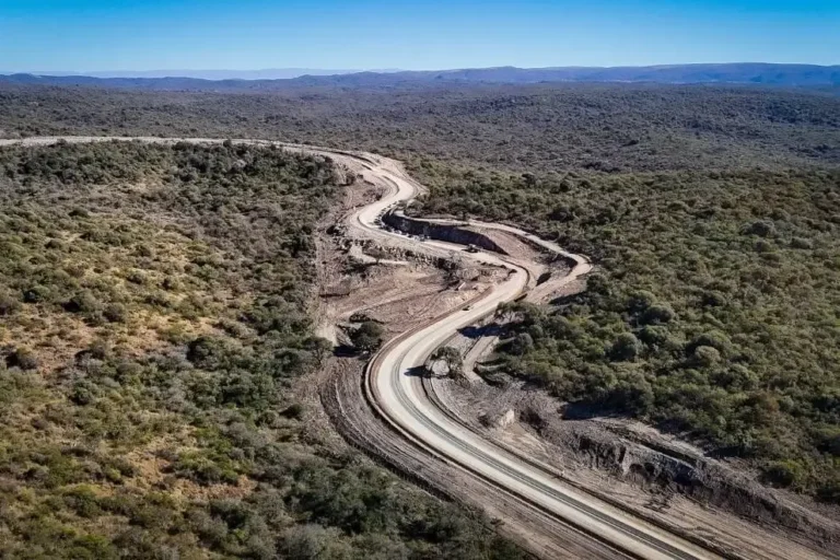 Obra de pavimentación de la Ruta Provincial S-372 entre Santa Rosa de Calamuchita y Soconcho