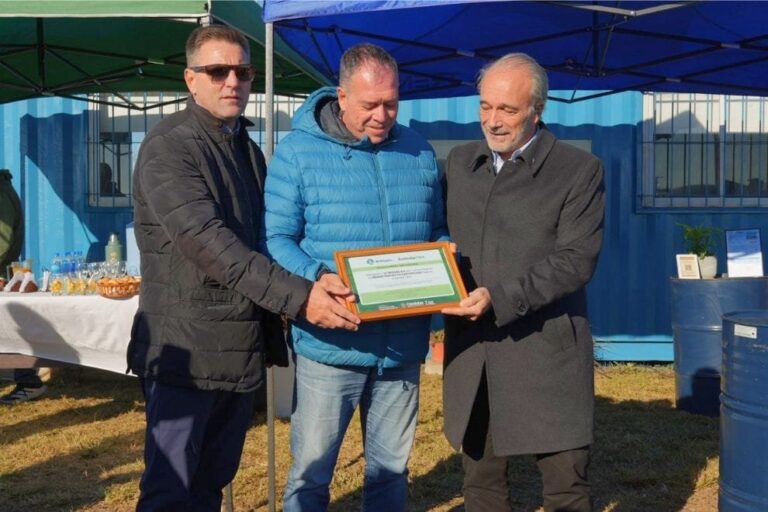 Ministro Fabián López y autoridades en planta 3C Biogás de General Cabrera