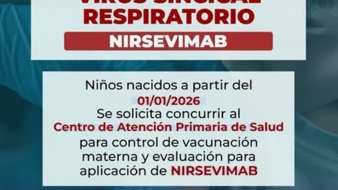 Bebé lactante en consulta médica con personal de salud en C.A.P.S. de San Roque