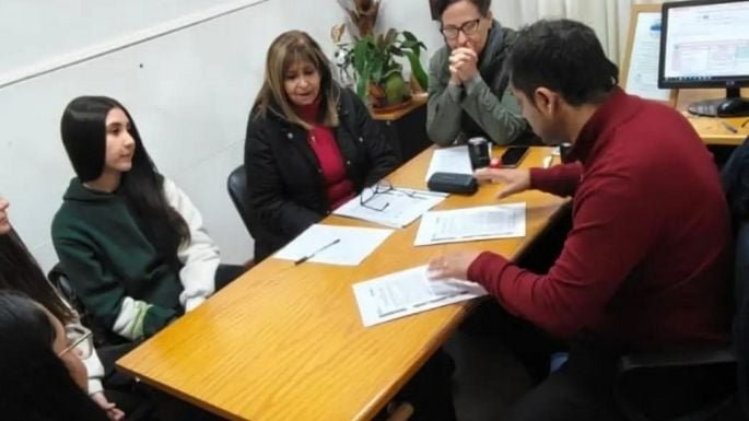 Firma de convenio de pasantías en Valle Hermoso