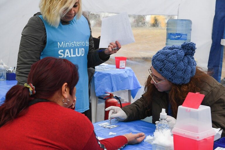 Jornada de testeos y vacunación en el Paseo del Buen Pastor por el Día Mundial de las Hepatitis Virales
