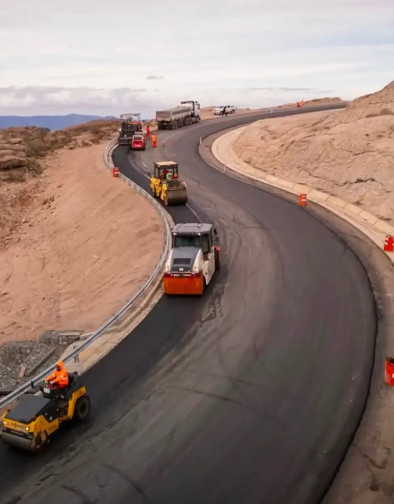 Obra del nuevo cruce de las Sierras en la Ruta Provincial 28, departamento Pocho, Córdoba