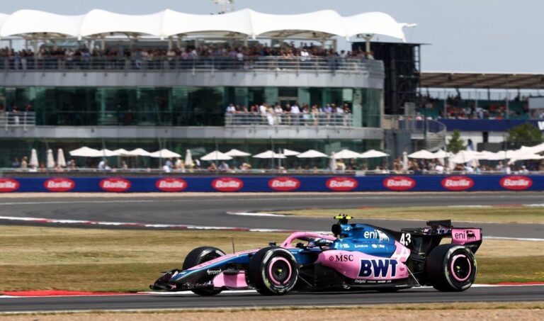 Franco Colapinto en el circuito de Silverstone durante el Gran Premio de Gran Bretaña