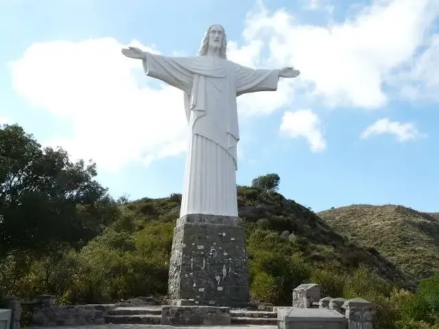 Vista del Cristo Redentor en La Cumbre, Córdoba